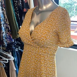 Floral print maxi dress w/asymmetrical hem